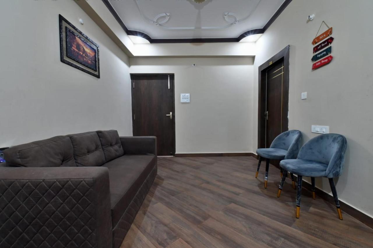 Hotel Lilac Doors Patna  Buitenkant foto